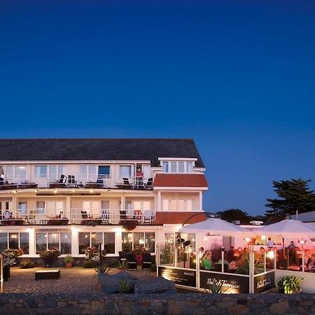 Cobo Bay Hotel Castel Exterior foto
