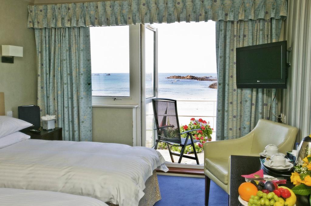 Cobo Bay Hotel Castel Quarto foto